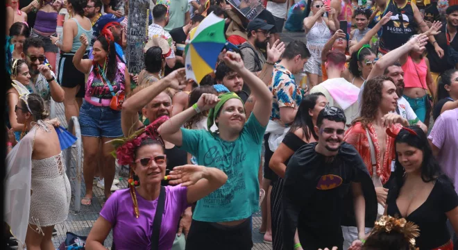 Carnaval 2026 em Fortaleza. Foliões curtindo o Carnaval.