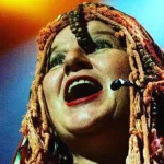 A artista do Cariri, Valéria Pinheiro, participa de uma residência cultural em Calgary, no Canadá, em fevereiro.