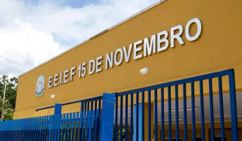 Fachada de uma escola em Nova Olinda, no Cariri.