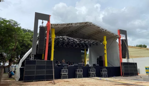 preparação palco carnaval do crato