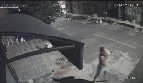 Casa invadida em Juazeiro do Norte.