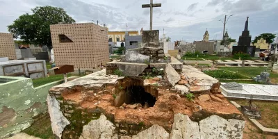 JAZIGO CEMITÉRIO SÃO JOÃO BATISTA