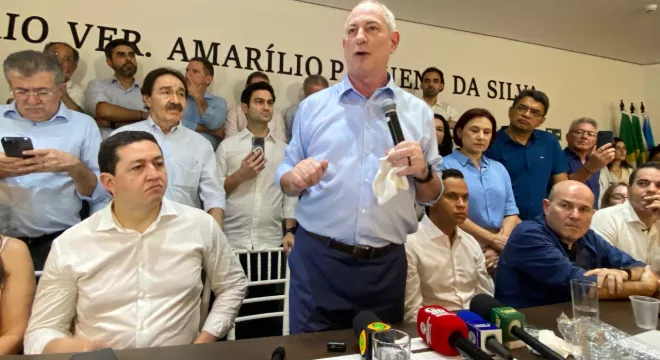 Evento com Ciro Gomes reuniu lideranças de lideranças de diferentes campos ideológicos em Juazeiro do Norte | Foto: Guto Vital/ M1/Miséria