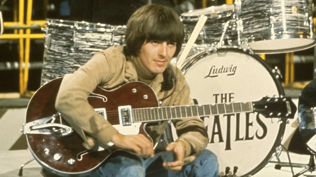 George Harrison com os Beatles em 196