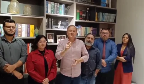 Anúncio foi feito por Giovanni Sampaio em vídeo ao lado de cinco advogados | Foto: Reprodução