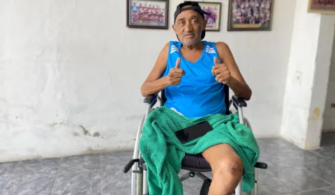 Nego Müller enfrenta dificuldades após ter as duas pernas amputadas e precisa de apoio para custear o tratamento e adquirir um colchão d’água.