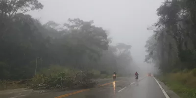 Névoa na CE-292, no Crato | Foto: Normando Sóracles/ Arquivo M1/Miséria