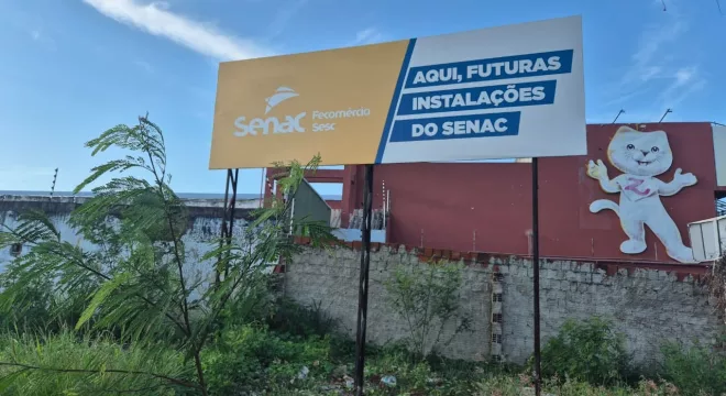 Terreno fica na Av. Padre Cícero, no bairro Antônio Vieira, onde está prevista a construção de uma escola | Foto: Rogério Brito/ Miséria/M1