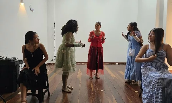 Inscrições para o curso de teatro da Escola de Saberes Daniel Walker seguem até o dia 10 de março