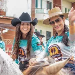 Mulheres durante a Cavalgada das Patroas em Várzea Alegre
