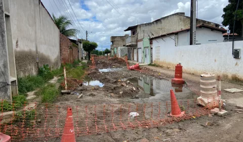 oBRAS DE SANEMANETO E DRENAGEM NA vILA tRÊS mARIAS