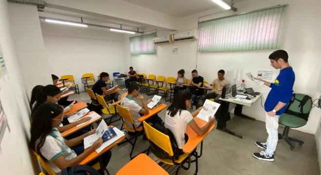 Centro Cearense de Idiomas fica localizado na Rua 15 de Novembro, no bairro São Miguel | Foto: Guto Vital/ M1