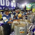 Distribuição do Caldo da Nair reúne público na comemoração do aniversário do Padre Cícero, em Juazeiro do Norte