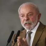 Lula assina decreto que zera impostos federais e concede subvenção ao diesel