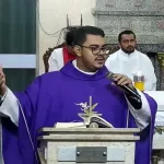 padre Cícero da Silva, vigário da Paróquia de São Raimundo Nonato, em Várzea Alegre