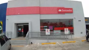 Agência do Banco Santander em Juazeiro do Norte.