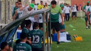 O episódio ocorreu após o time juazeirense sair atrás do placar na partida contra a seleção amadora de Brejo Santo | Foto: Reprodução