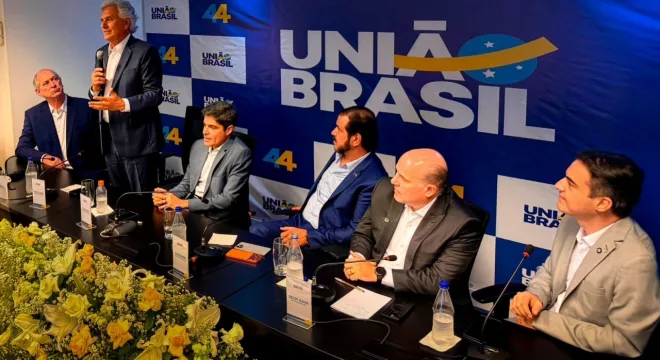 Federação formada por União Brasil e Progressistas confirmou apoio à pré-candidatura de Ciro Gomes