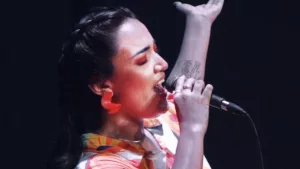 Filha de Belchior apresenta show em homenagem ao cantor nesta quinta-feira (9), em Juazeiro do Norte