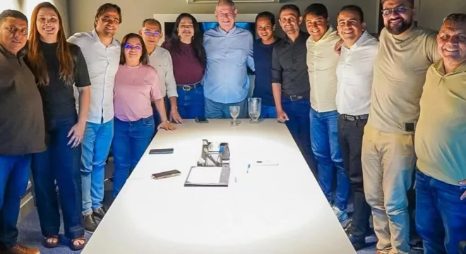 Onze dos 21 vereadores de Juazeiro do Norte se reúnem com Ciro Gomes | Foto: Reprodução