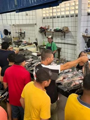 movimento no mercado do peixe, em juazeiro do norte