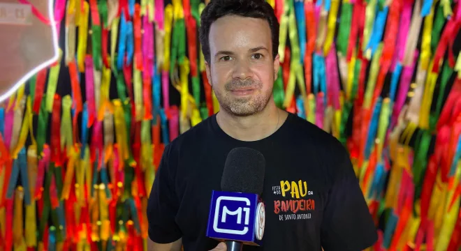 Guilherme Sampaio em evento de lançamento do Pau da Bandeira 2026.
