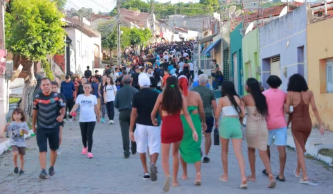 Tradicional subida ao Horto ocorre na Sexta-feira Santa | Foto: Prefeitura de Juazeiro do Norte