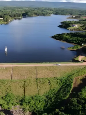 açude Thomás Osterne (Umari), no Crato