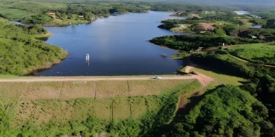 açude Thomás Osterne (Umari), no Crato