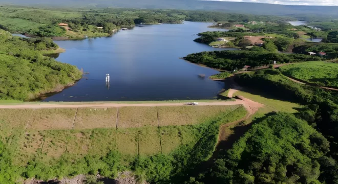açude Thomás Osterne (Umari), no Crato